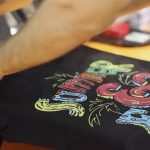 Печати на футболках: какие принты сейчас реально носят